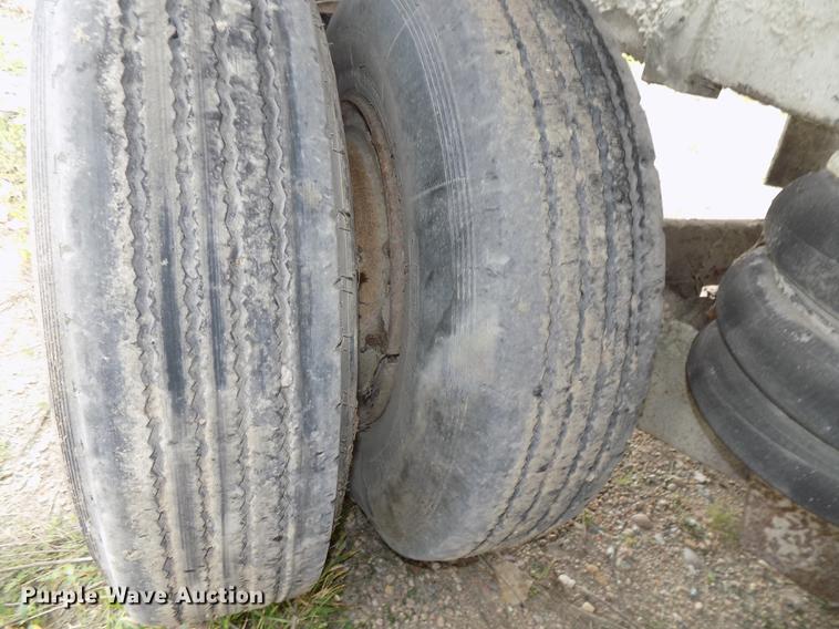 image for item DB8586 1979 International Paystar 5000 ready mix truck