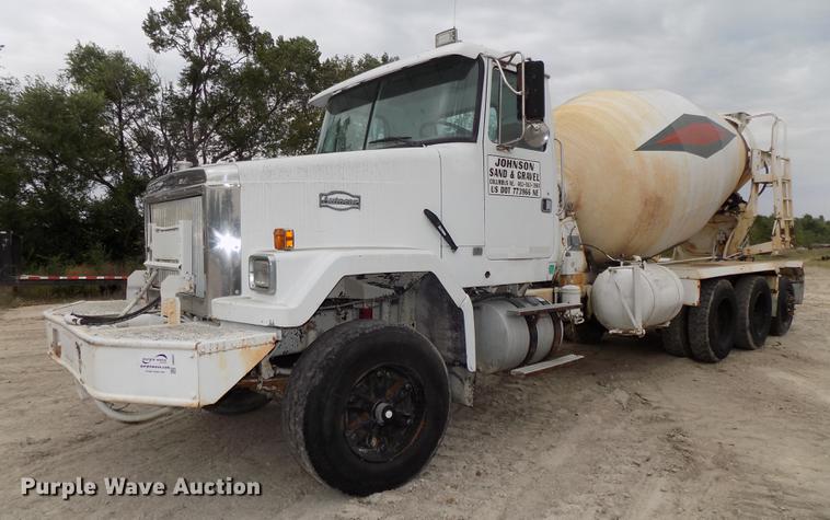 image for item DB8587 1995 Volvo Aero ACL ready mix truck