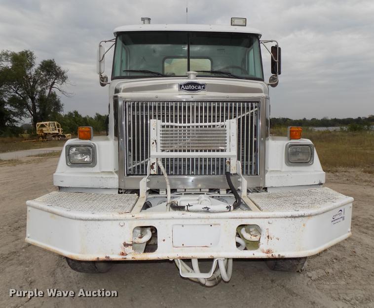 image for item DB8587 1995 Volvo Aero ACL ready mix truck