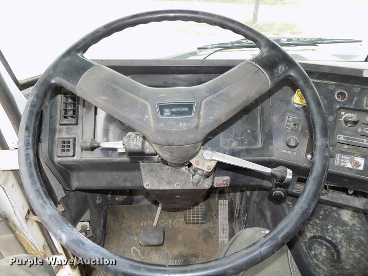 image for item DB8587 1995 Volvo Aero ACL ready mix truck