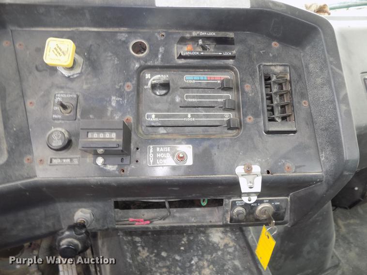 image for item DB8587 1995 Volvo Aero ACL ready mix truck