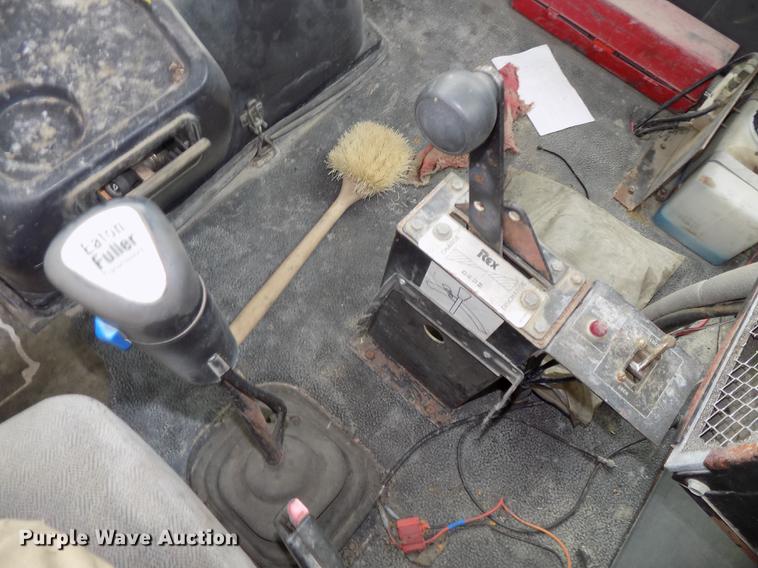 image for item DB8587 1995 Volvo Aero ACL ready mix truck