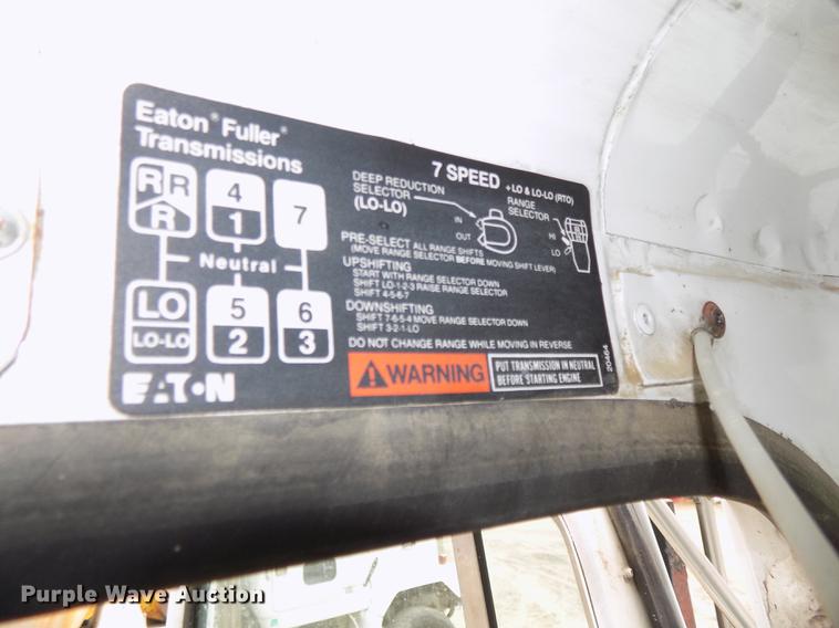 image for item DB8587 1995 Volvo Aero ACL ready mix truck