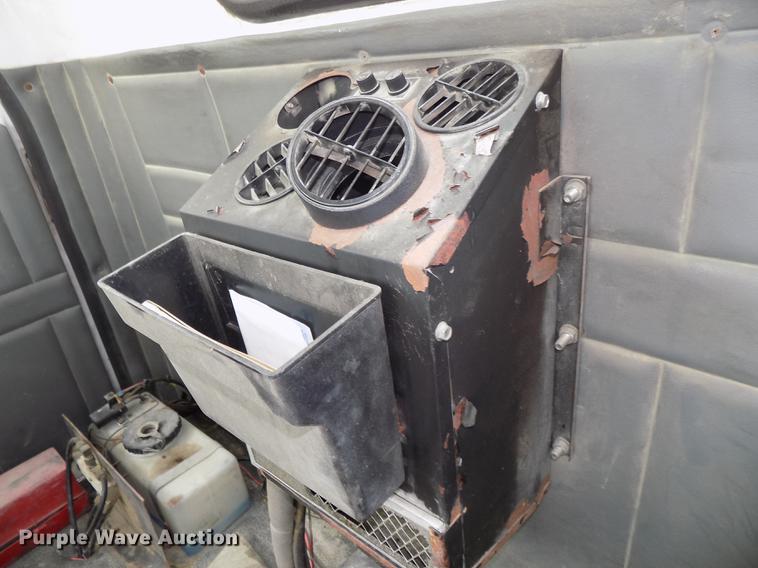 image for item DB8587 1995 Volvo Aero ACL ready mix truck