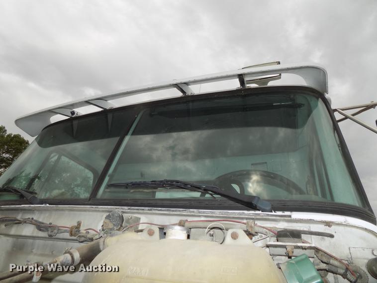 image for item DB8587 1995 Volvo Aero ACL ready mix truck