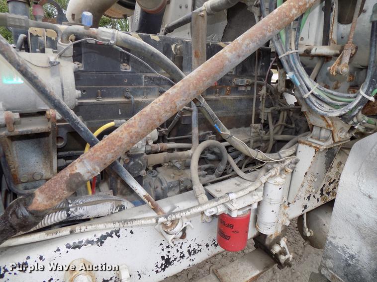 image for item DB8587 1995 Volvo Aero ACL ready mix truck