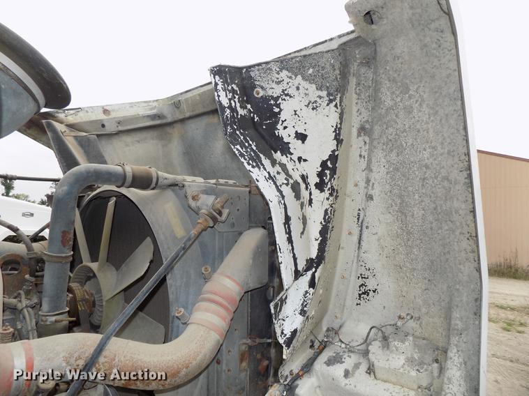 image for item DB8587 1995 Volvo Aero ACL ready mix truck