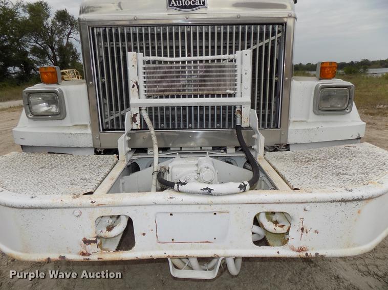 image for item DB8587 1995 Volvo Aero ACL ready mix truck