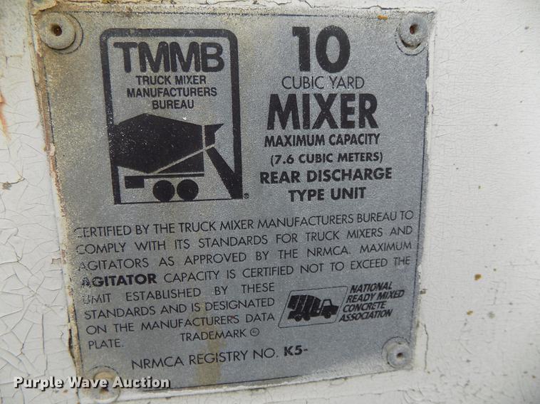 image for item DB8587 1995 Volvo Aero ACL ready mix truck