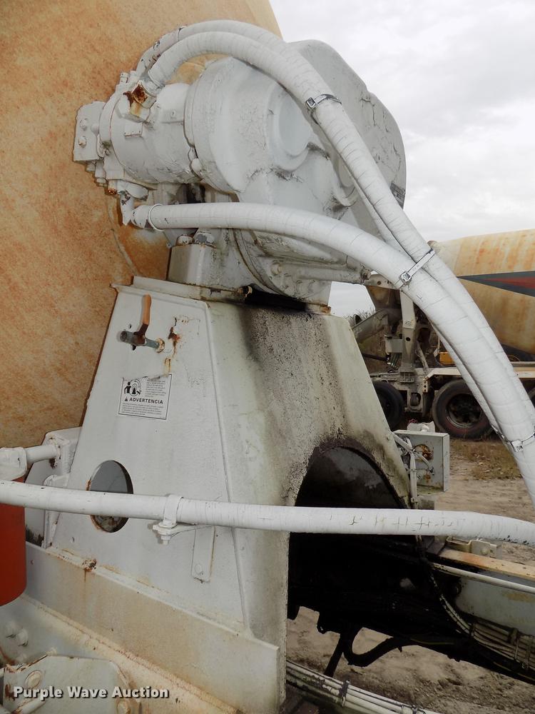 image for item DB8587 1995 Volvo Aero ACL ready mix truck