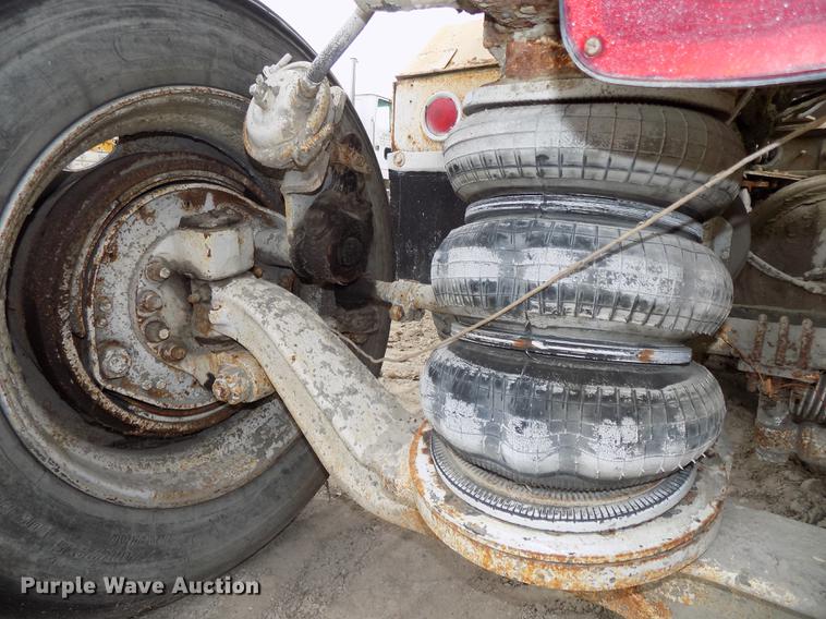 image for item DB8587 1995 Volvo Aero ACL ready mix truck