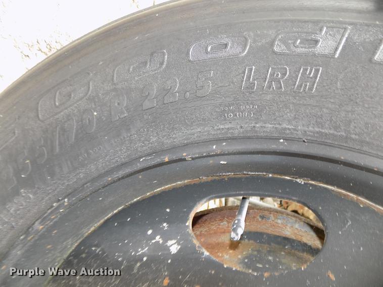 image for item DB8587 1995 Volvo Aero ACL ready mix truck