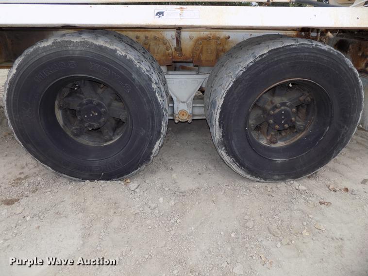 image for item DB8587 1995 Volvo Aero ACL ready mix truck