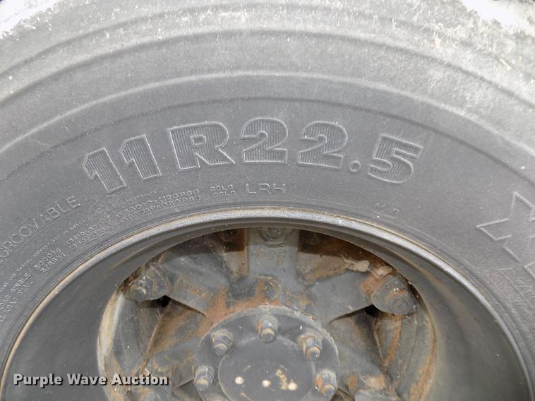 image for item DB8587 1995 Volvo Aero ACL ready mix truck