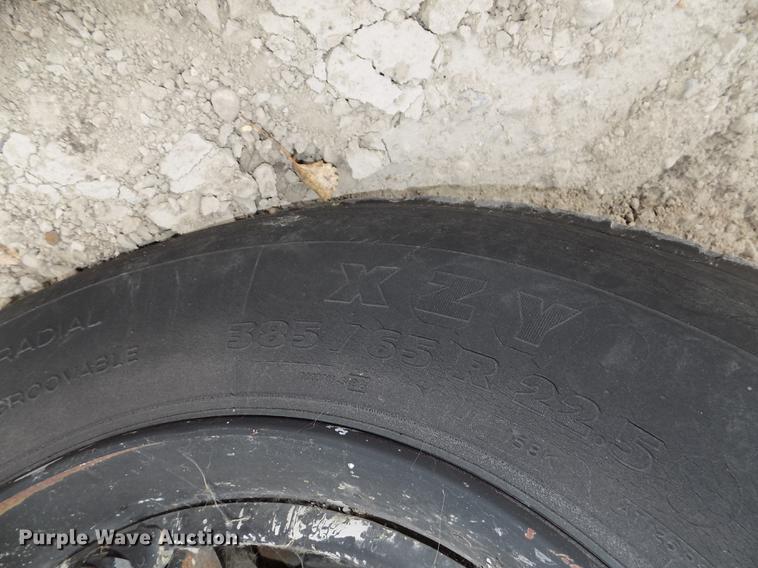 image for item DB8587 1995 Volvo Aero ACL ready mix truck