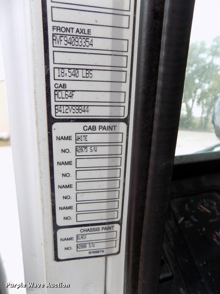 image for item DB8587 1995 Volvo Aero ACL ready mix truck