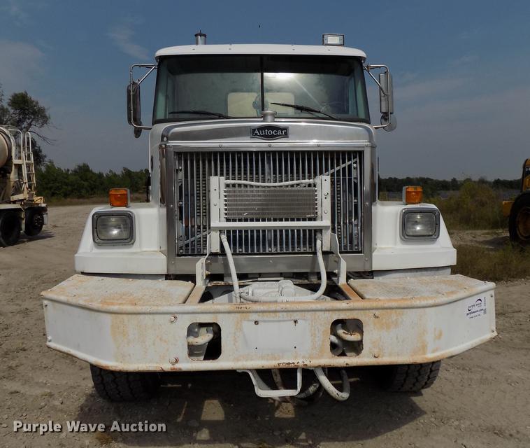 image for item DB8588 1995 Volvo Aero ACL ready mix truck