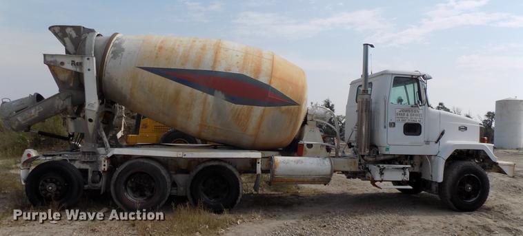 image for item DB8588 1995 Volvo Aero ACL ready mix truck