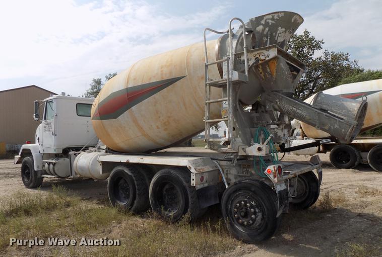 image for item DB8588 1995 Volvo Aero ACL ready mix truck