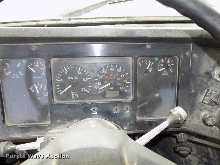 image for item DB8588 1995 Volvo Aero ACL ready mix truck