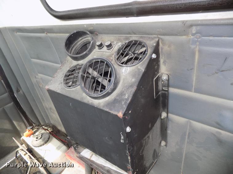 image for item DB8588 1995 Volvo Aero ACL ready mix truck