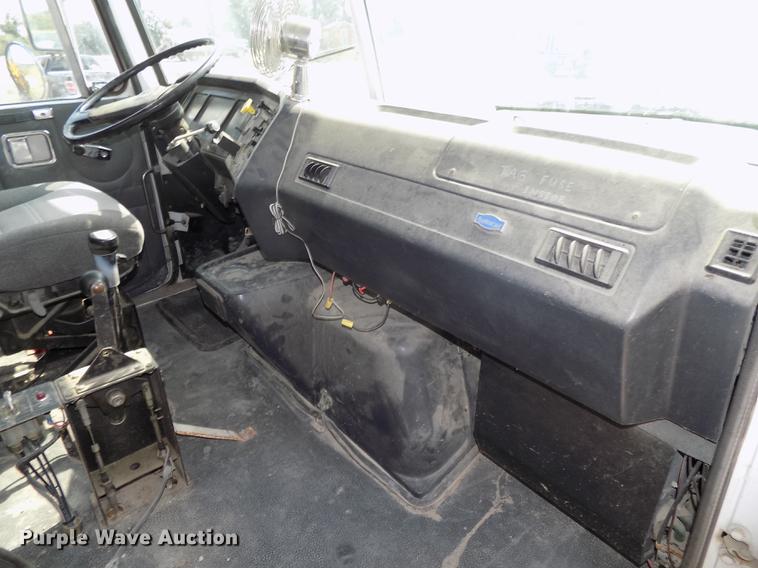 image for item DB8588 1995 Volvo Aero ACL ready mix truck