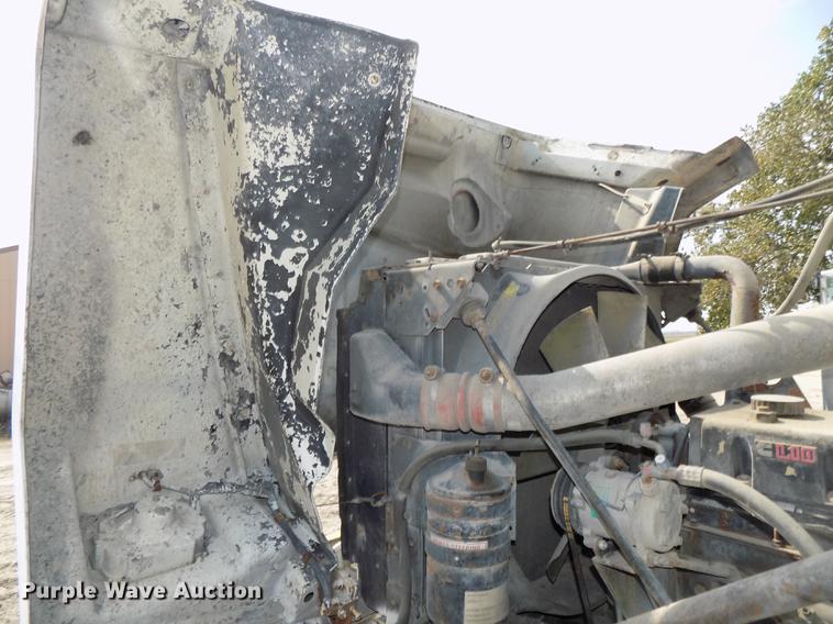 image for item DB8588 1995 Volvo Aero ACL ready mix truck