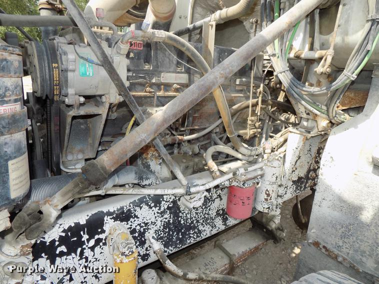 image for item DB8588 1995 Volvo Aero ACL ready mix truck