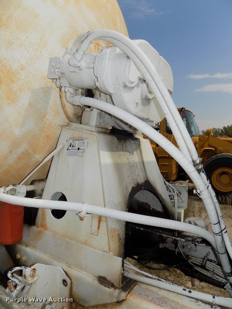 image for item DB8588 1995 Volvo Aero ACL ready mix truck