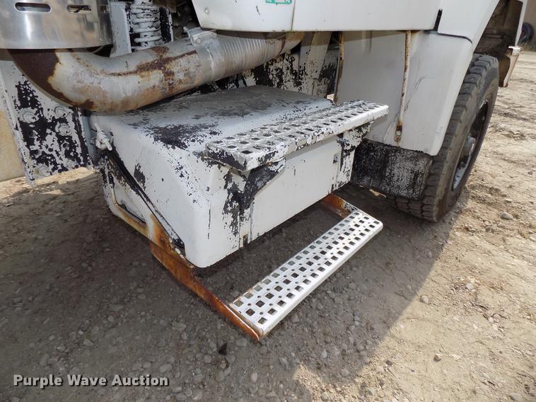 image for item DB8588 1995 Volvo Aero ACL ready mix truck