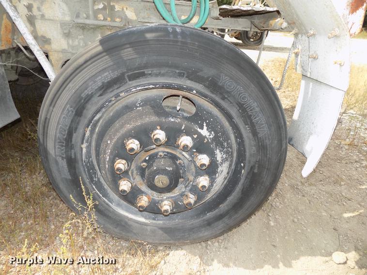 image for item DB8588 1995 Volvo Aero ACL ready mix truck