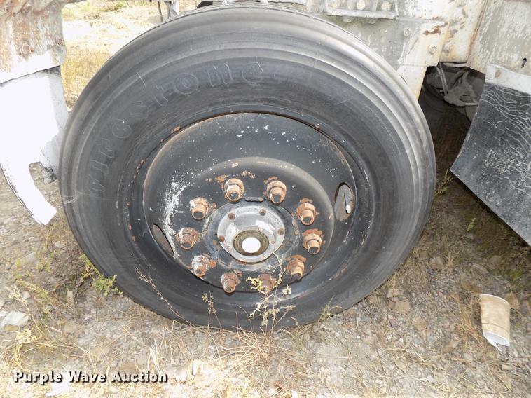 image for item DB8588 1995 Volvo Aero ACL ready mix truck