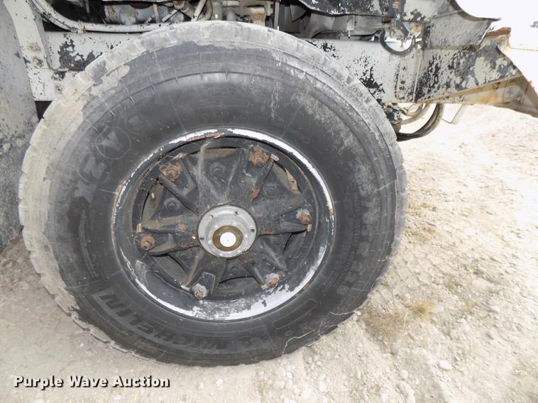 image for item DB8588 1995 Volvo Aero ACL ready mix truck