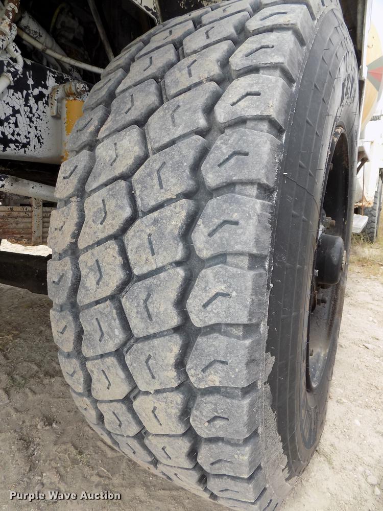 image for item DB8588 1995 Volvo Aero ACL ready mix truck