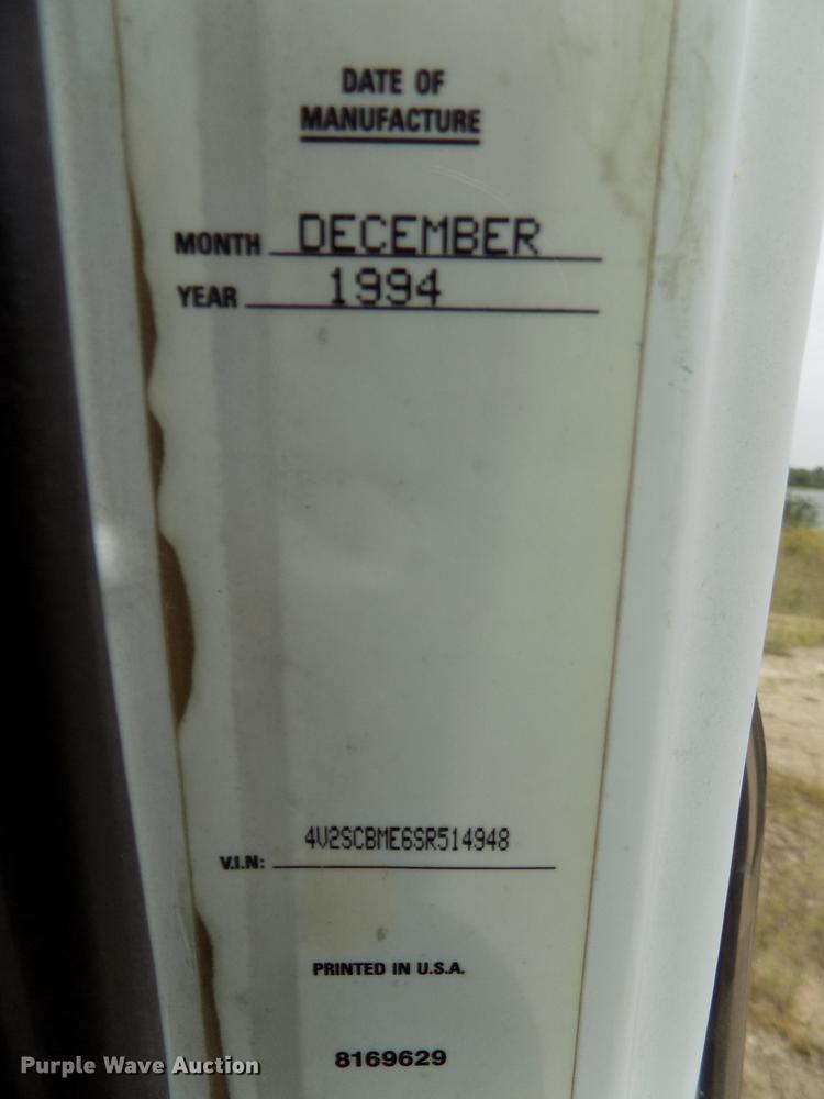 image for item DB8588 1995 Volvo Aero ACL ready mix truck