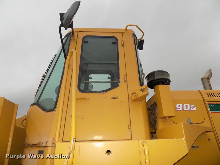 image for item DB8589 2001 Kawasaki 90Z IV wheel loader