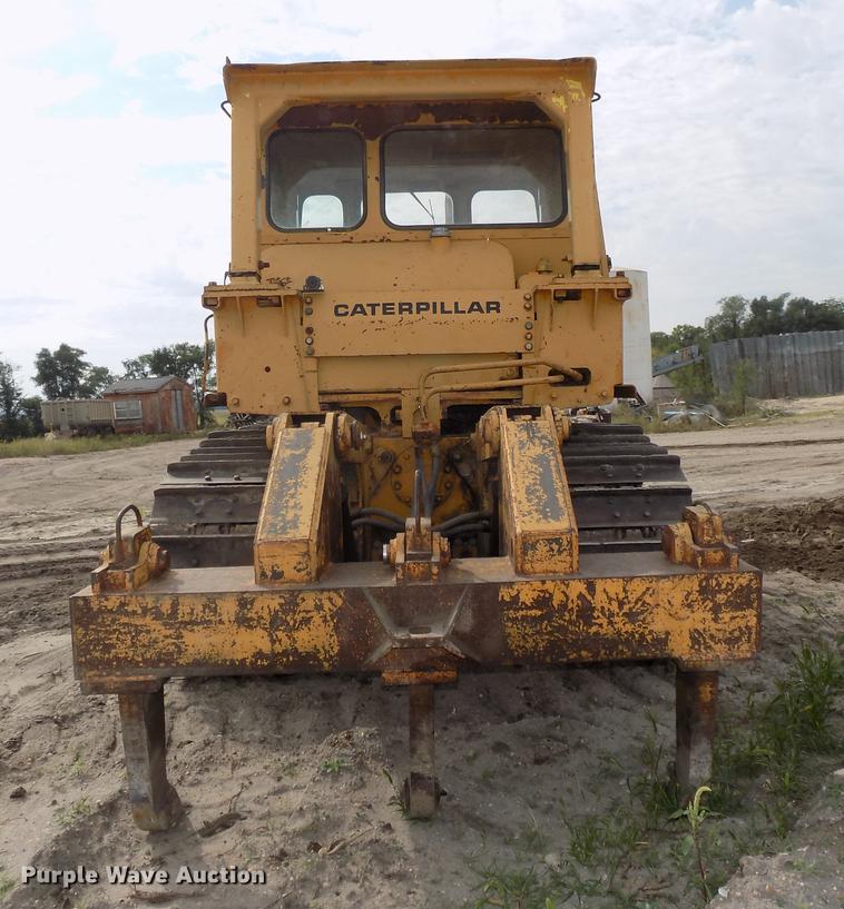 image for item DB8590 1973 Caterpillar D7F dozer