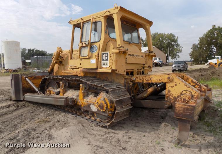 image for item DB8590 1973 Caterpillar D7F dozer
