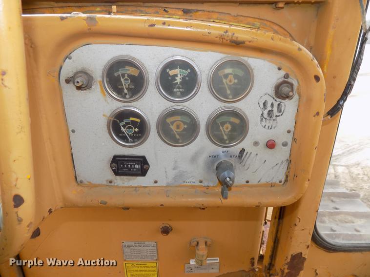 image for item DB8590 1973 Caterpillar D7F dozer