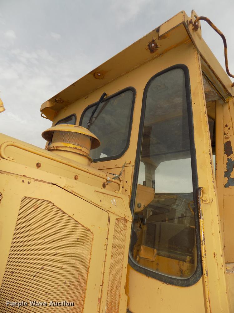 image for item DB8590 1973 Caterpillar D7F dozer