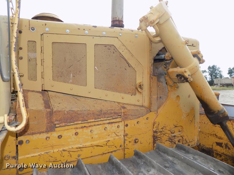 image for item DB8590 1973 Caterpillar D7F dozer