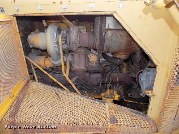 image for item DB8590 1973 Caterpillar D7F dozer