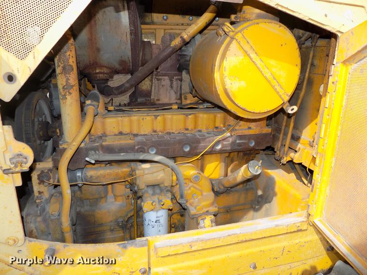 image for item DB8590 1973 Caterpillar D7F dozer