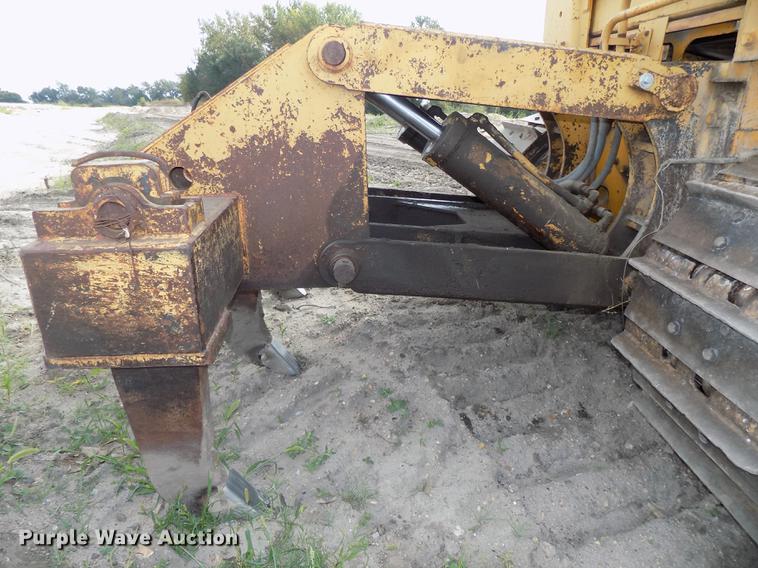 image for item DB8590 1973 Caterpillar D7F dozer