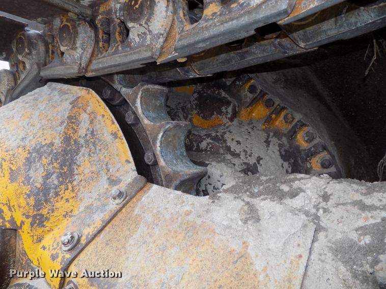 image for item DB8590 1973 Caterpillar D7F dozer