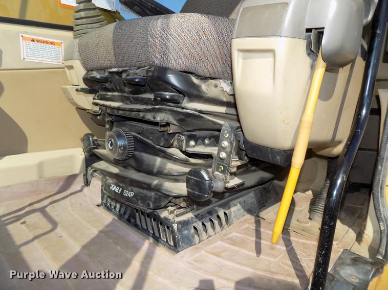 image for item DB8598 1999 Caterpillar 320B L excavator