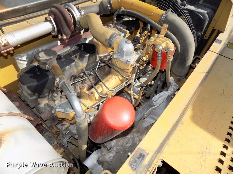 image for item DB8598 1999 Caterpillar 320B L excavator