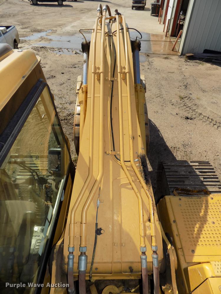 image for item DB8598 1999 Caterpillar 320B L excavator