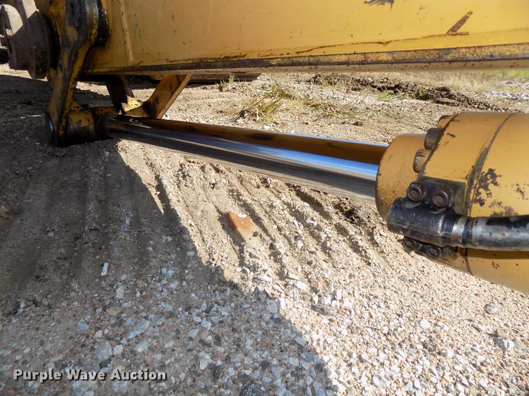 image for item DB8598 1999 Caterpillar 320B L excavator