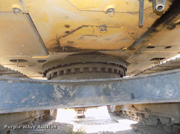 image for item DB8598 1999 Caterpillar 320B L excavator